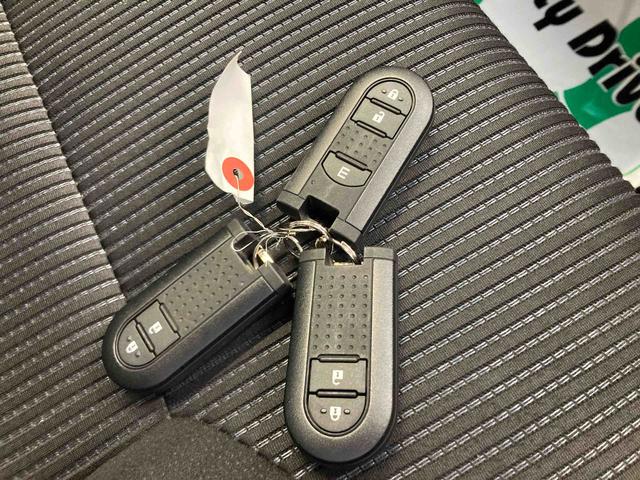 ムーヴカスタム　Ｘ　ＶＳ　ＳＡIII衝突被害軽減ブレーキ　横滑り防止装置　オートハイビーム　アイドリングストップ　ステアリングスイッチ　オートライト　キーフリーシステム　オートエアコン　ナビ　ドラレコ　パノラマカメラ　マット　バイザー（岐阜県）の中古車