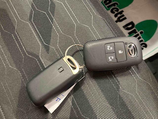 タントファンクロスリミテッド衝突被害軽減ブレーキ　横滑り防止装置　オートハイビーム　アイドリングストップ　ステアリングスイッチ　オートライト　キーフリーシステム　オートエアコン　パノラマカメラ　ＥＴＣ（岐阜県）の中古車