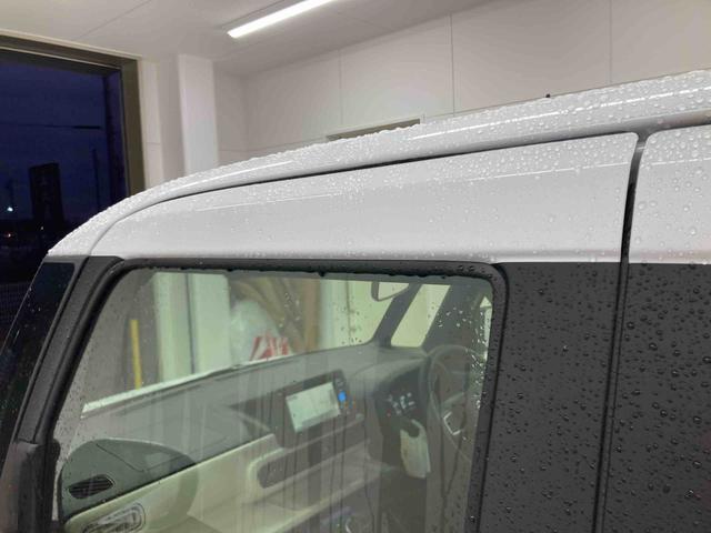 ムーヴキャンバスストライプスＸ衝突被害軽減ブレーキ　横滑り防止装置　オートハイビーム　アイドリングストップ　ステアリングスイッチ　オートライト　キーフリーシステム　オートエアコン　ナビ　ドラレコ　バックカメラ　ＥＴＣ　マット（岐阜県）の中古車