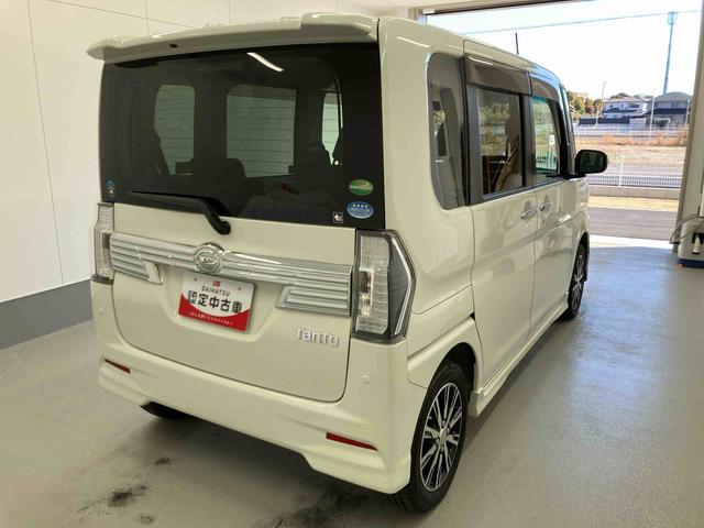 タントカスタムＸ　トップエディションＳＡII衝突被害軽減ブレーキ　横滑り防止装置　オートハイビーム　アイドリングストップ　ステアリングスイッチ　オートライト　キーフリーシステム　オートエアコン　社外ナビ　バックカメラ　マット　バイザー（岐阜県）の中古車