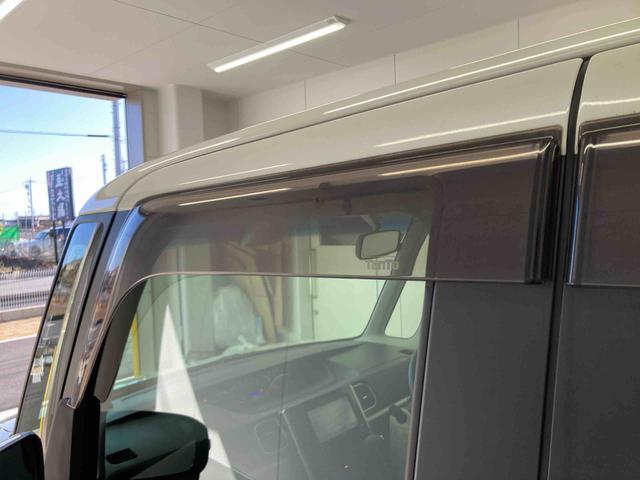 タントカスタムＸ　トップエディションＳＡII衝突被害軽減ブレーキ　横滑り防止装置　オートハイビーム　アイドリングストップ　ステアリングスイッチ　オートライト　キーフリーシステム　オートエアコン　社外ナビ　バックカメラ　マット　バイザー（岐阜県）の中古車