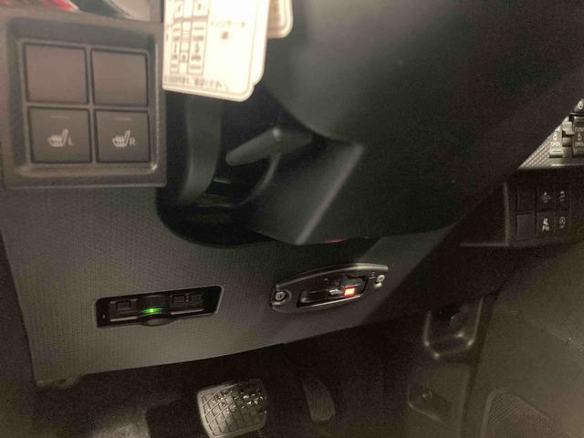 タントカスタムＲＳ衝突被害軽減ブレーキ　横滑り防止装置　オートハイビーム　アイドリングストップ　ステアリングスイッチ　オートライト　キーフリーシステム　オートエアコン　ナビ　ドラレコ　パノラマカメラ　ＥＴＣ　マット（岐阜県）の中古車