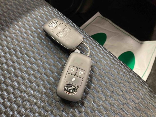 タントカスタムＸリミテッド衝突被害軽減ブレーキ　横滑り防止装置　４ＷＤ　オートハイビーム　アイドリングストップ　ステアリングスイッチ　オートライト　キーフリーシステム　オートエアコン　パノラマカメラ　ＥＴＣ（岐阜県）の中古車