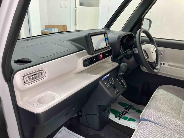 ムーヴキャンバスストライプスＧ衝突被害軽減ブレーキ　横滑り防止装置　オートハイビーム　アイドリングストップ　ステアリングスイッチ　オートライト　キーフリーシステム　オートエアコン　ナビ　ドラレコ　パノラマカメラ　ＥＴＣ　マット（岐阜県）の中古車