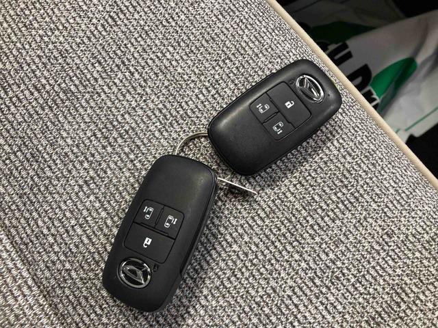 ムーヴキャンバスストライプスＧ衝突被害軽減ブレーキ　横滑り防止装置　オートハイビーム　アイドリングストップ　ステアリングスイッチ　オートライト　キーフリーシステム　オートエアコン　ナビ　ドラレコ　パノラマカメラ　ＥＴＣ　マット（岐阜県）の中古車