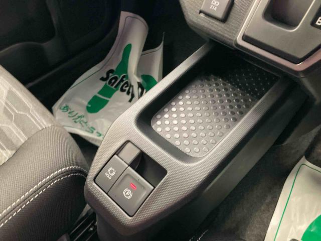 タフトＧ　クロムベンチャー衝突被害軽減ブレーキ　横滑り防止装置　オートハイビーム　アイドリングストップ　ステアリングスイッチ　オートライト　キーフリーシステム　オートエアコン　パノラマカメラ（岐阜県）の中古車