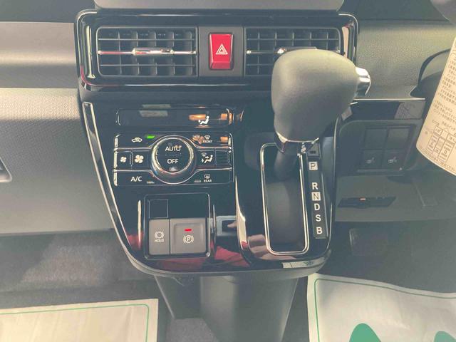 タントカスタムＸリミテッド衝突被害軽減ブレーキ　横滑り防止装置　オートハイビーム　アイドリングストップ　ステアリングスイッチ　オートライト　キーフリーシステム　オートエアコン　パノラマカメラ　ＥＴＣ（岐阜県）の中古車