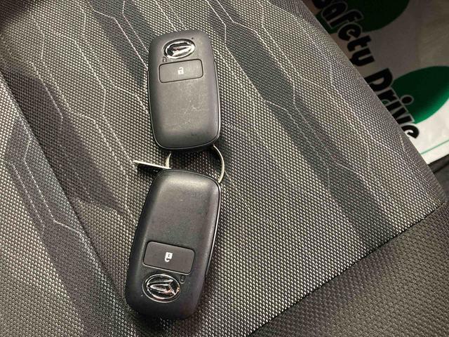 タフトＸ衝突被害軽減ブレーキ　横滑り防止装置　４ＷＤ　オートハイビーム　アイドリングストップ　ステアリングスイッチ　オートライト　キーフリー　オートエアコン　ナビ　ドラレコ　バックカメラ　ＥＴＣ　マット（岐阜県）の中古車