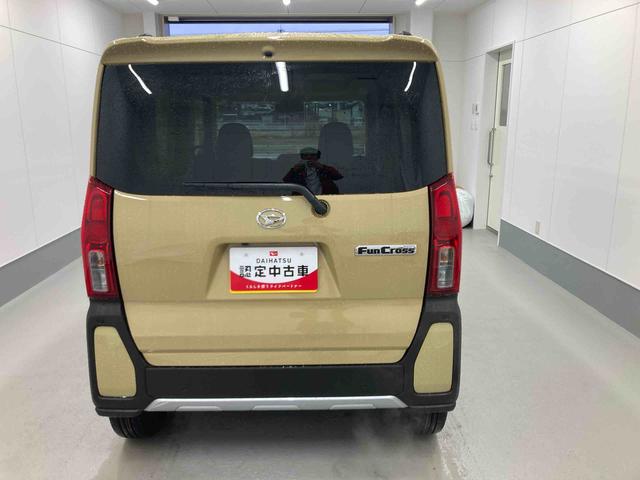 タントファンクロスターボリミテッド衝突被害軽減ブレーキ　横滑り防止装置　オートハイビーム　アイドリングストップ　ステアリングスイッチ　オートライト　キーフリーシステム　オートエアコン　パノラマカメラ　ＥＴＣ（岐阜県）の中古車