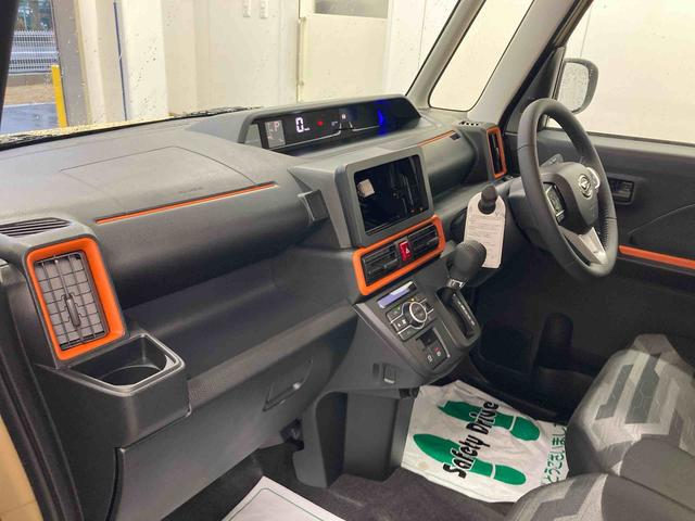 タントファンクロスターボリミテッド衝突被害軽減ブレーキ　横滑り防止装置　オートハイビーム　アイドリングストップ　ステアリングスイッチ　オートライト　キーフリーシステム　オートエアコン　パノラマカメラ　ＥＴＣ（岐阜県）の中古車