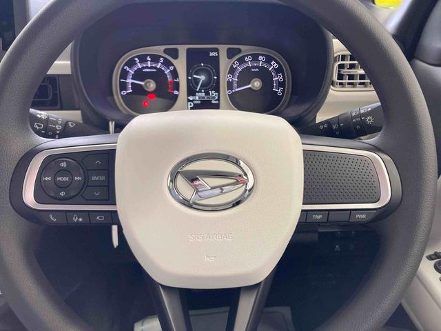 ムーヴキャンバスストライプスＧ衝突被害軽減ブレーキ　横滑り防止装置　オートハイビーム　アイドリングストップ　ステアリングスイッチ　オートライト　キーフリーシステム　オートエアコン　パノラマカメラ（岐阜県）の中古車