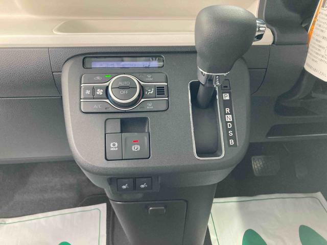 ムーヴキャンバスストライプスＧ衝突被害軽減ブレーキ　横滑り防止装置　オートハイビーム　アイドリングストップ　ステアリングスイッチ　オートライト　キーフリーシステム　オートエアコン　ディスプレイオーディオ　バックカメラ　マット（岐阜県）の中古車