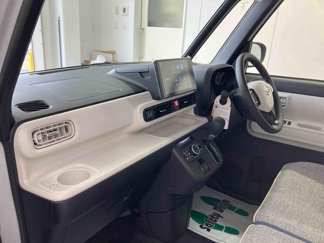 ムーヴキャンバスストライプスＧ衝突被害軽減ブレーキ　横滑り防止装置　オートハイビーム　アイドリングストップ　ステアリングスイッチ　オートライト　キーフリーシステム　オートエアコン　ディスプレイオーディオ　バックカメラ　マット（岐阜県）の中古車