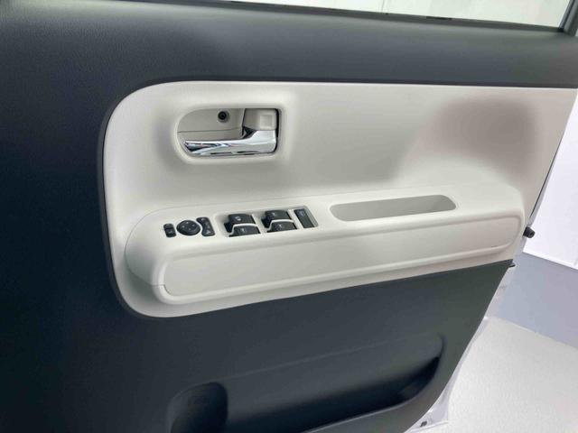 ムーヴキャンバスストライプスＧ衝突被害軽減ブレーキ　横滑り防止装置　オートハイビーム　アイドリングストップ　ステアリングスイッチ　オートライト　キーフリーシステム　オートエアコン　ディスプレイオーディオ　バックカメラ　マット（岐阜県）の中古車