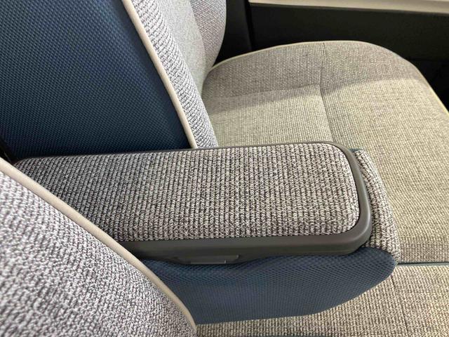 ムーヴキャンバスストライプスＧ衝突被害軽減ブレーキ　横滑り防止装置　オートハイビーム　アイドリングストップ　ステアリングスイッチ　オートライト　キーフリーシステム　オートエアコン　ディスプレイオーディオ　バックカメラ　マット（岐阜県）の中古車