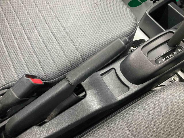 ハイゼットトラックスタンダード４ＷＤ　ＡＴ　エアコン　パワステ　ラジオ　マット　バイザー（岐阜県）の中古車