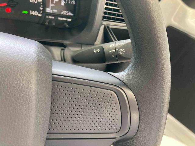 ハイゼットトラックスタンダード衝突被害軽減ブレーキ　横滑り防止装置　４ＷＤ　ＣＶＴ　エアコン　パワステ　ラジオ　オートハイビーム　アイドリングストップ　オートライト（岐阜県）の中古車