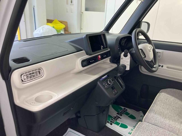 ムーヴキャンバスストライプスＧターボ衝突被害軽減ブレーキ　横滑り防止装置　オートハイビーム　アイドリングストップ　ステアリングスイッチ　オートライト　キーフリーシステム　オートエアコン　パノラマカメラ（岐阜県）の中古車