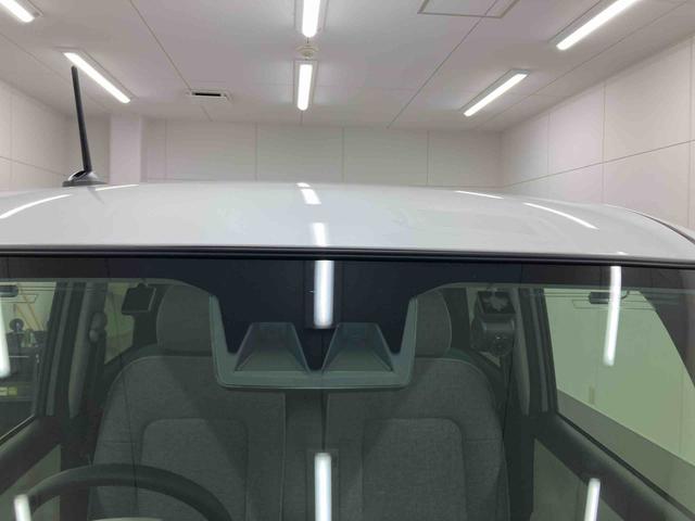 ムーヴキャンバスストライプスＧターボ衝突被害軽減ブレーキ　横滑り防止装置　オートハイビーム　アイドリングストップ　ステアリングスイッチ　オートライト　キーフリーシステム　オートエアコン　ナビ　ドラレコ　パノラマカメラ　ＥＴＣ　マット（岐阜県）の中古車