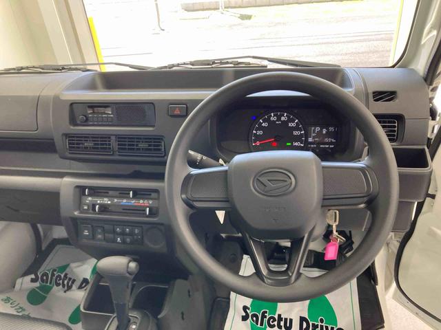 ハイゼットトラックスタンダード衝突被害軽減ブレーキ　横滑り防止装置　４ＷＤ　ＣＶＴ　エアコン　パワステ　ラジオ　オートハイビーム　アイドリングストップ　オートライト　マット（岐阜県）の中古車