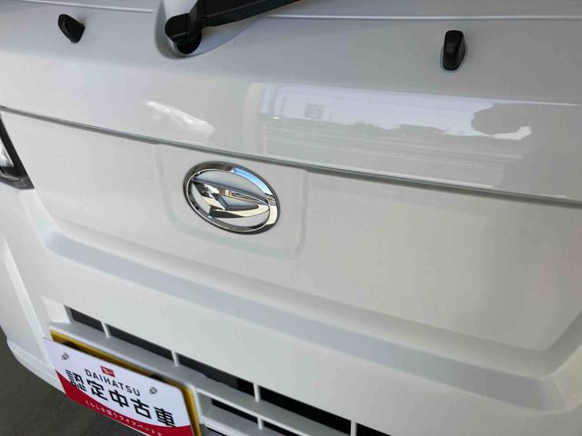 ハイゼットトラックスタンダード衝突被害軽減ブレーキ　横滑り防止装置　４ＷＤ　ＣＶＴ　エアコン　パワステ　ラジオ　オートハイビーム　アイドリングストップ　オートライト　マット（岐阜県）の中古車