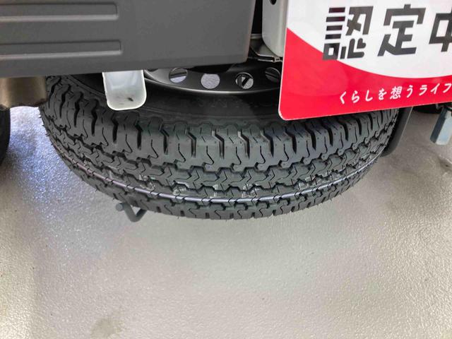 ハイゼットトラックスタンダード衝突被害軽減ブレーキ　横滑り防止装置　４ＷＤ　ＣＶＴ　エアコン　パワステ　ラジオ　オートハイビーム　アイドリングストップ　オートライト　マット（岐阜県）の中古車