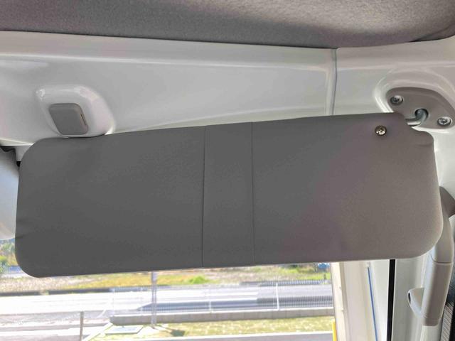 ハイゼットトラックスタンダード衝突被害軽減ブレーキ　横滑り防止装置　４ＷＤ　ＣＶＴ　エアコン　パワステ　ラジオ　オートハイビーム　アイドリングストップ　オートライト　マット（岐阜県）の中古車