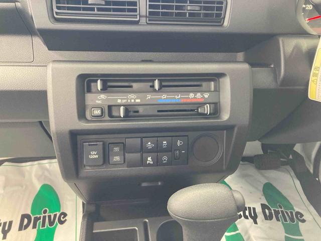 ハイゼットトラックスタンダード衝突被害軽減ブレーキ　横滑り防止装置　４ＷＤ　ＣＶＴ　エアコン　パワステ　ラジオ　オートハイビーム　アイドリングストップ　オートライト　マット（岐阜県）の中古車
