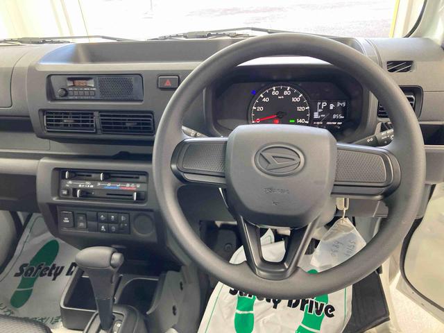 ハイゼットトラックスタンダード衝突被害軽減ブレーキ　横滑り防止装置　４ＷＤ　ＣＶＴ　エアコン　パワステ　ラジオ　オートハイビーム　アイドリングストップ　オートライト　マット（岐阜県）の中古車