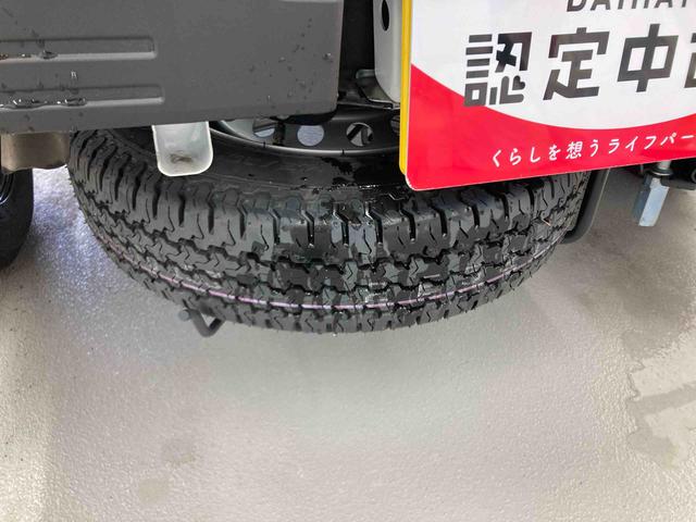 ハイゼットトラックスタンダード衝突被害軽減ブレーキ　横滑り防止装置　４ＷＤ　ＣＶＴ　エアコン　パワステ　ラジオ　オートハイビーム　アイドリングストップ　オートライト　マット（岐阜県）の中古車