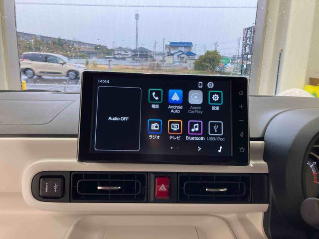 ムーヴキャンバスストライプスＧ衝突被害軽減ブレーキ　横滑り防止装置　４ＷＤ　オートハイビーム　アイドリングストップ　ステアリングスイッチ　オートライト　キーフリーシステム　オートエアコン　ディスプレイオーディオ　バックカメラ（岐阜県）の中古車