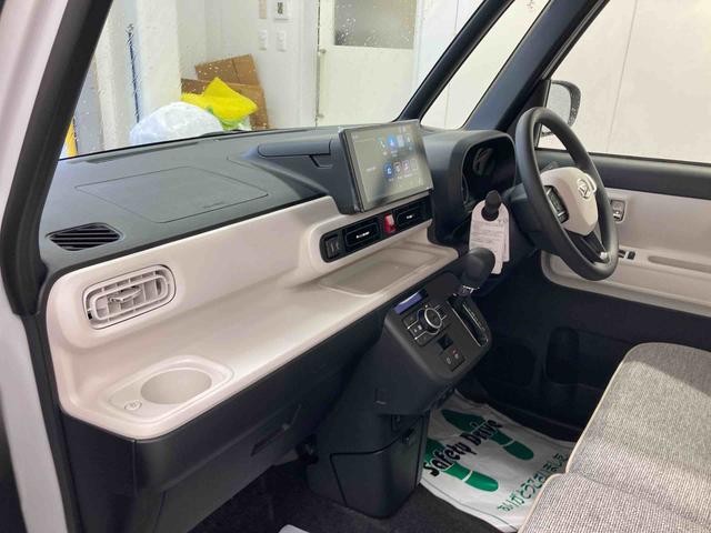 ムーヴキャンバスストライプスＧ衝突被害軽減ブレーキ　横滑り防止装置　４ＷＤ　オートハイビーム　アイドリングストップ　ステアリングスイッチ　オートライト　キーフリーシステム　オートエアコン　ディスプレイオーディオ　バックカメラ（岐阜県）の中古車