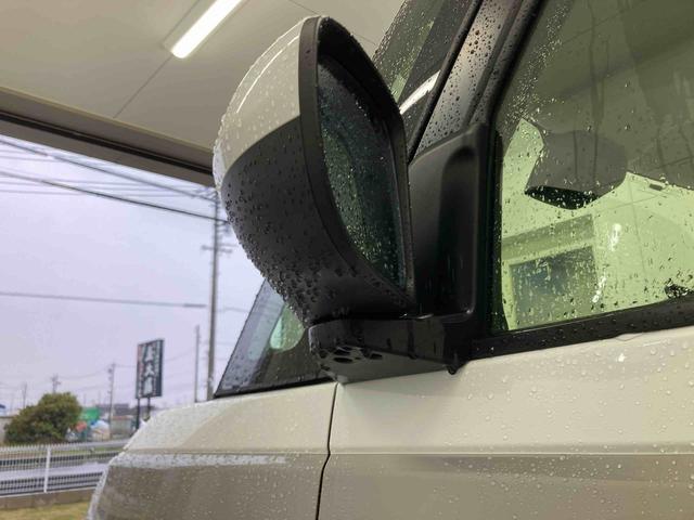 ムーヴキャンバスストライプスＧ衝突被害軽減ブレーキ　横滑り防止装置　４ＷＤ　オートハイビーム　アイドリングストップ　ステアリングスイッチ　オートライト　キーフリーシステム　オートエアコン　ディスプレイオーディオ　バックカメラ（岐阜県）の中古車