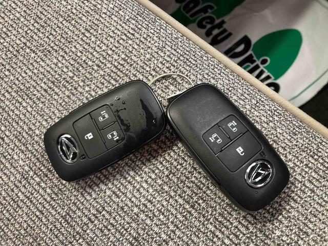 ムーヴキャンバスストライプスＧ衝突被害軽減ブレーキ　横滑り防止装置　４ＷＤ　オートハイビーム　アイドリングストップ　ステアリングスイッチ　オートライト　キーフリーシステム　オートエアコン　ディスプレイオーディオ　バックカメラ（岐阜県）の中古車