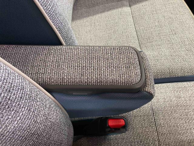 ムーヴキャンバスストライプスＧ衝突被害軽減ブレーキ　横滑り防止装置　４ＷＤ　オートハイビーム　アイドリングストップ　ステアリングスイッチ　オートライト　キーフリーシステム　オートエアコン　ディスプレイオーディオ　バックカメラ（岐阜県）の中古車