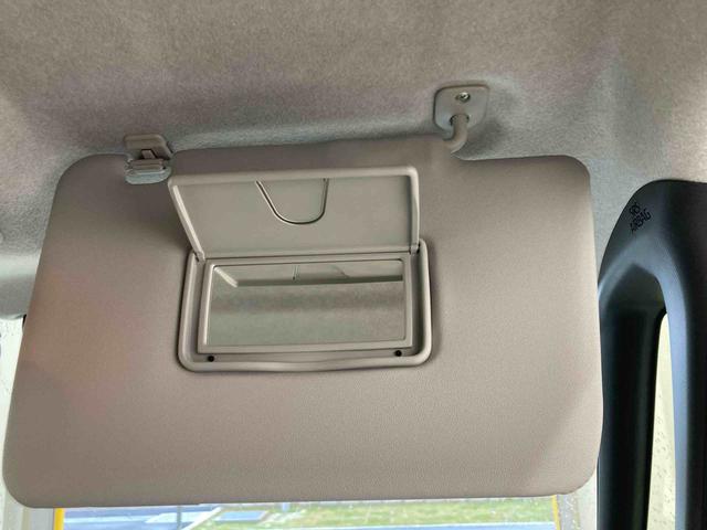 ムーヴキャンバスストライプスＧ衝突被害軽減ブレーキ　横滑り防止装置　オートハイビーム　アイドリングストップ　ステアリングスイッチ　オートライト　キーフリーシステム　オートエアコン　ナビ　ドラレコ　パノラマカメラ　ＥＴＣ　マット（岐阜県）の中古車