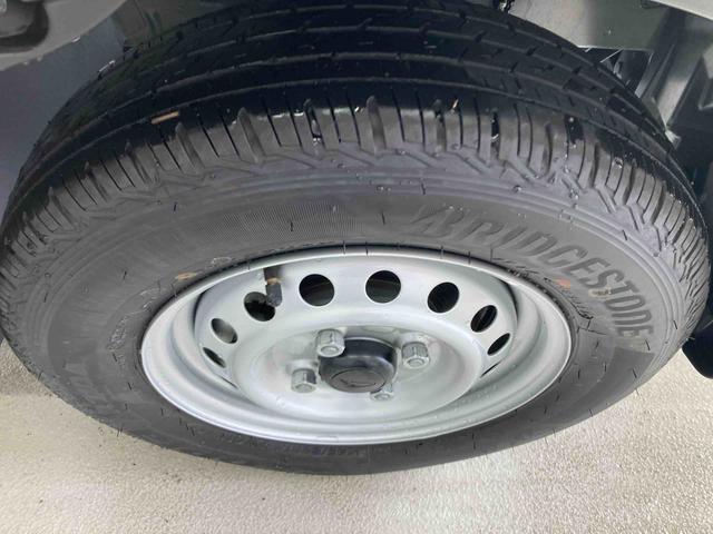 ハイゼットカーゴＤＸ衝突被害軽減ブレーキ　横滑り防止装置　２ＷＤ　ＣＶＴ　エアコン　パワステ　オーディオレス　オートハイビーム　アイドリングストップ　オートライト　キーレス　マット（岐阜県）の中古車