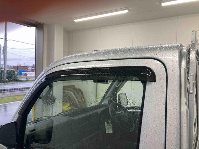 ハイゼットトラックスタンダード衝突被害軽減ブレーキ　横滑り防止装置　４ＷＤ　ＣＶＴ　エアコン　パワステ　ラジオ　オートハイビーム　アイドリングストップ　オートライト　マット　バイザー（岐阜県）の中古車