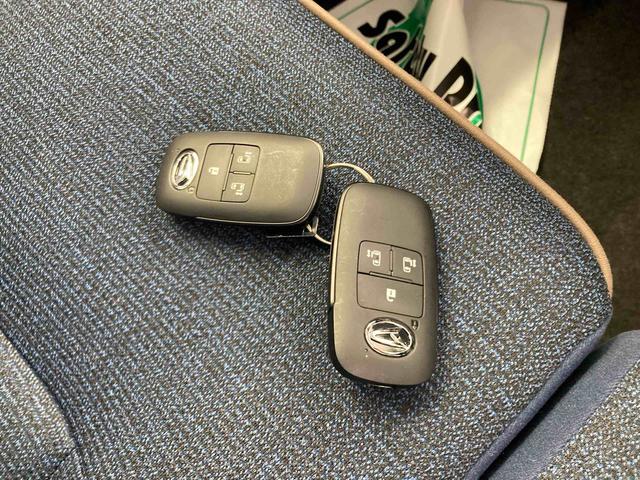 ムーヴキャンバスセオリーＧ衝突被害軽減ブレーキ　横滑り防止装置　オートハイビーム　アイドリングストップ　ステアリングスイッチ　オートライト　キーフリーシステム　オートエアコン　ディスプレイオーディオ　バックカメラ（岐阜県）の中古車