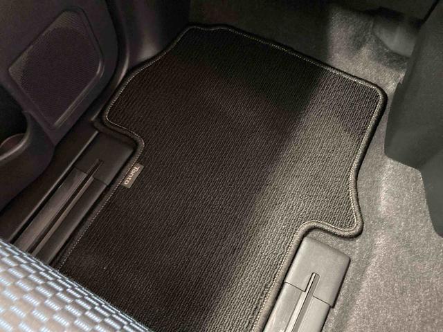 タントカスタムＲＳ衝突被害軽減ブレーキ　横滑り防止装置　４ＷＤ　オートハイビーム　アイドリングストップ　ステアリングスイッチ　キーフリー　オートエアコン　ナビ　ドラレコ　パノラマカメラ　ＥＴＣ　マット　バイザー（岐阜県）の中古車