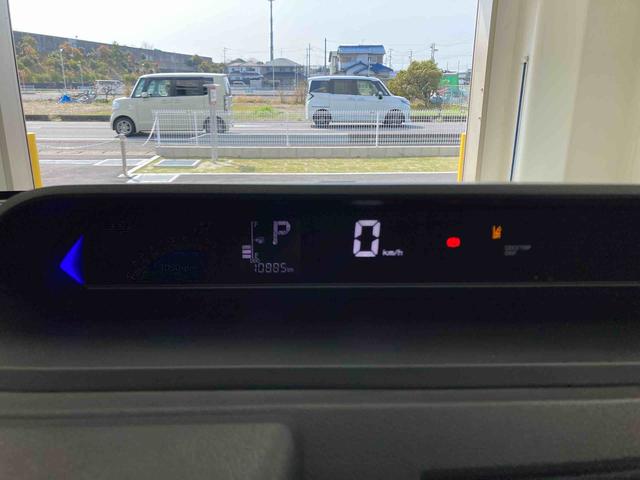 タントカスタムＲＳ衝突被害軽減ブレーキ　横滑り防止装置　４ＷＤ　オートハイビーム　アイドリングストップ　ステアリングスイッチ　キーフリー　オートエアコン　ナビ　ドラレコ　パノラマカメラ　ＥＴＣ　マット　バイザー（岐阜県）の中古車