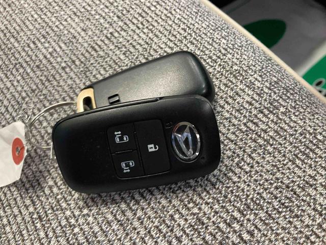 ムーヴキャンバスストライプスG衝突被害軽減ブレーキ 横滑り防止装置 オートハイビーム アイドリングストップ ステアリングスイッチ オートライト キーフリーシステム オートエアコン ナビ パノラマカメラ ドラレコ バイザー(岐阜県)の中古車