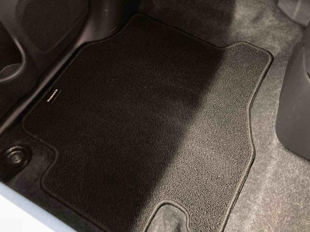 ムーヴキャンバスストライプスＧ衝突被害軽減ブレーキ　横滑り防止装置　４ＷＤ　オートハイビーム　アイドリングストップ　ステアリングスイッチ　オートライト　キーフリー　オートエアコン　ナビ　ドラレコ　パノラマカメラ　ＥＴＣ　マット（岐阜県）の中古車