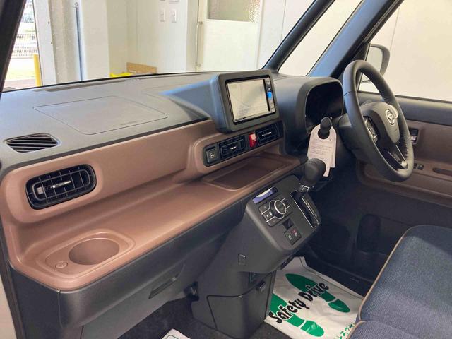 ムーヴキャンバスセオリーＧ衝突被害軽減ブレーキ　横滑り防止装置　オートハイビーム　アイドリングストップ　ステアリングスイッチ　オートライト　キーフリーシステム　オートエアコン　ナビ　ドラレコ　パノラマカメラ　ＥＴＣ　マット（岐阜県）の中古車