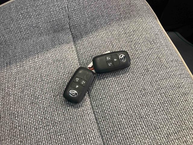 ムーヴキャンバスストライプスＧ衝突被害軽減ブレーキ　横滑り防止装置　オートマチックハイビーム　アイドリングストップ　ステアリングスイッチ　オートライト　キーフリーシステム　オートエアコン　ベンチシート　両側電動スライドドア　ＬＥＤ（岐阜県）の中古車