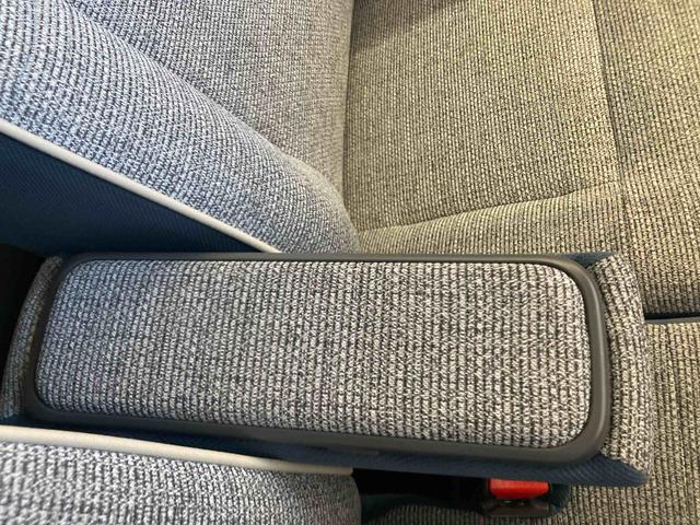 ムーヴキャンバスストライプスＧ衝突被害軽減ブレーキ　横滑り防止装置　オートマチックハイビーム　アイドリングストップ　ステアリングスイッチ　オートライト　キーフリーシステム　オートエアコン　ベンチシート　両側電動スライドドア　ＬＥＤ（岐阜県）の中古車