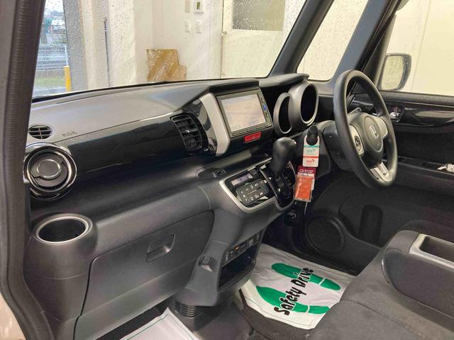 N−BOXカスタムG SSパッケージ衝突被害軽減ブレーキ 横滑り防止装置 ステアリングスイッチ オートライト キーフリーシステム オートエアコン ナビ バックカメラ ETC マット バイザー(岐阜県)の中古車