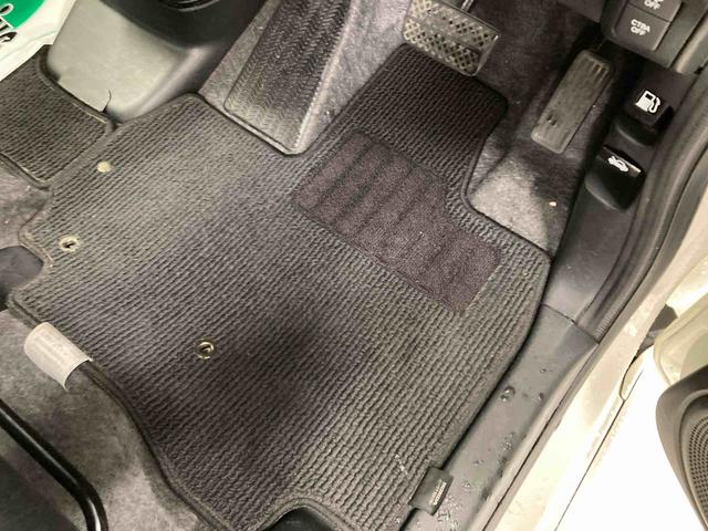 N−BOXカスタムG SSパッケージ衝突被害軽減ブレーキ 横滑り防止装置 ステアリングスイッチ オートライト キーフリーシステム オートエアコン ナビ バックカメラ ETC マット バイザー(岐阜県)の中古車