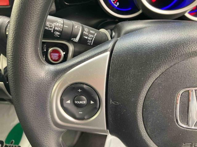 N−BOXカスタムG SSパッケージ衝突被害軽減ブレーキ 横滑り防止装置 ステアリングスイッチ オートライト キーフリーシステム オートエアコン ナビ バックカメラ ETC マット バイザー(岐阜県)の中古車