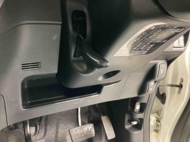 N−BOXカスタムG SSパッケージ衝突被害軽減ブレーキ 横滑り防止装置 ステアリングスイッチ オートライト キーフリーシステム オートエアコン ナビ バックカメラ ETC マット バイザー(岐阜県)の中古車